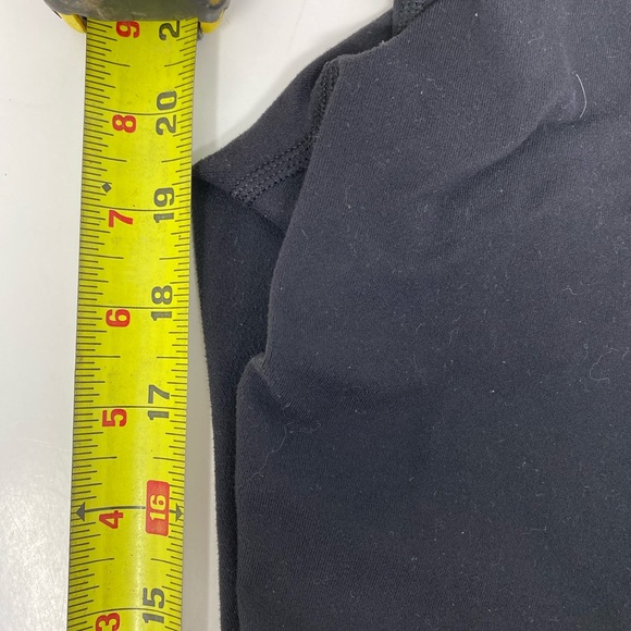 Lululemon Wunder Under Crop 4 - Picture 8 of 9